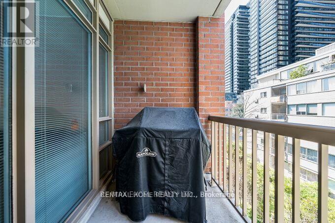 426 - 900 Mount Pleasant Road Property Photo 23