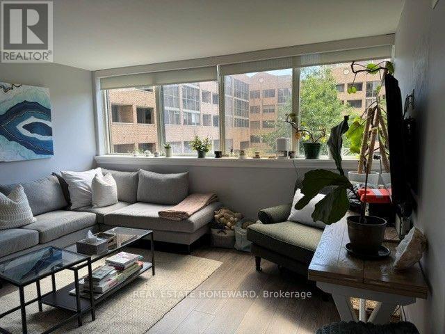 208 - 15 Maitland Place Property Photo 6