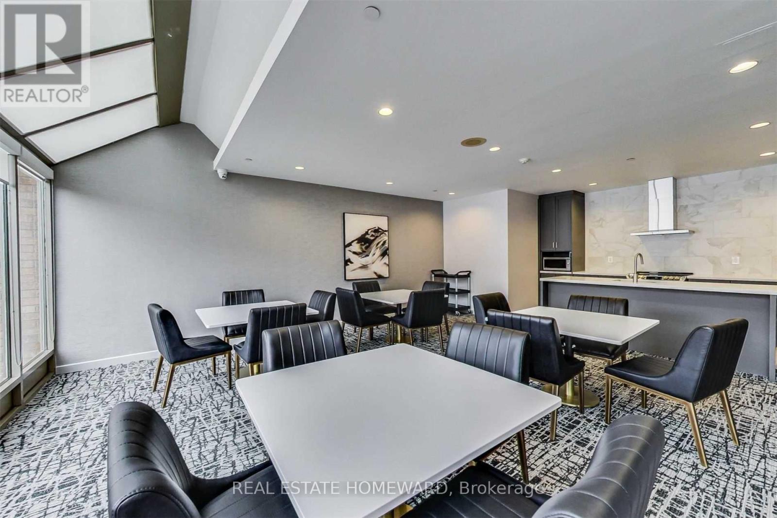 208 - 15 Maitland Place Property Photo 23