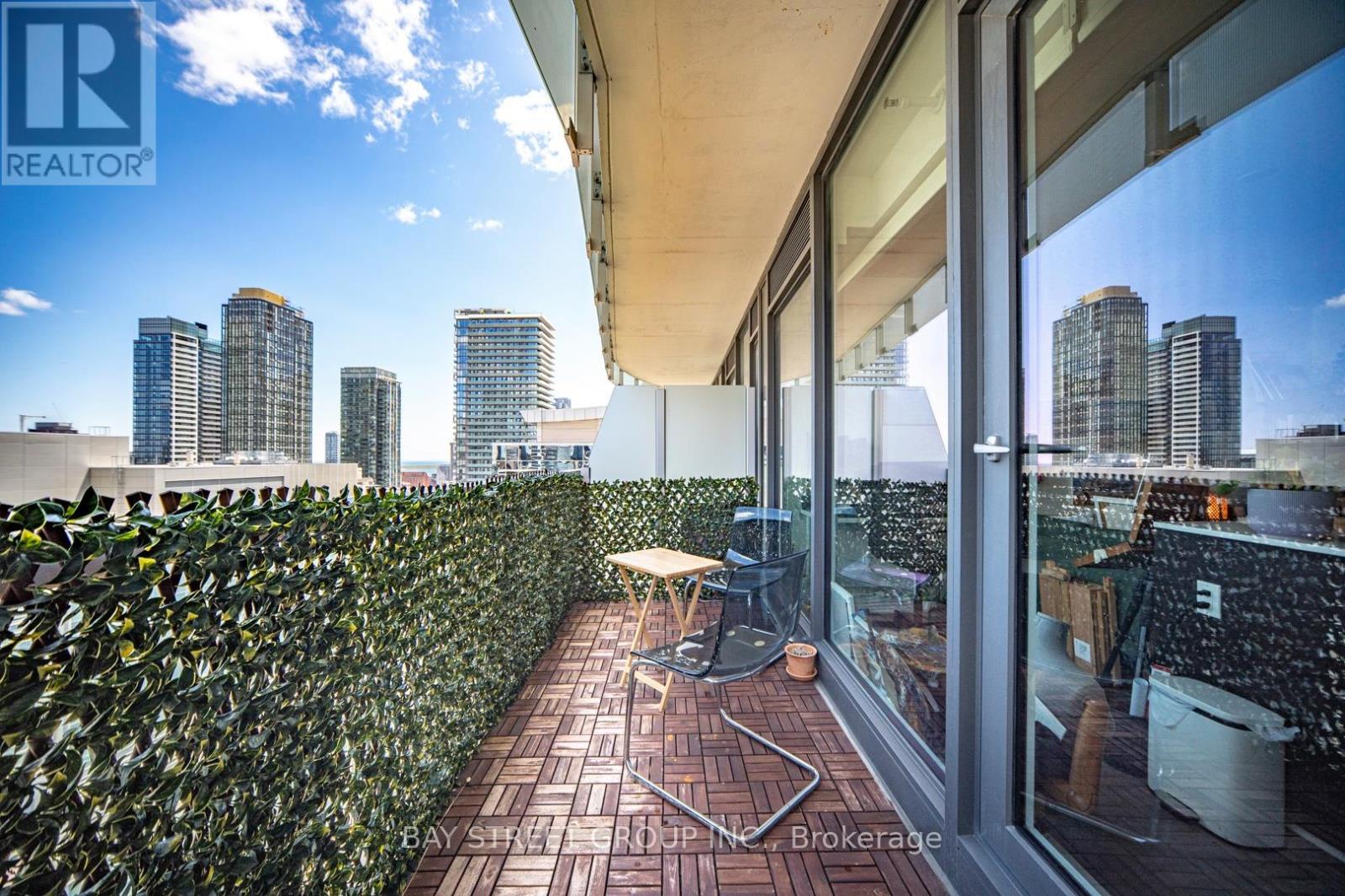 2204 - 197 Yonge Street Property Photo 14