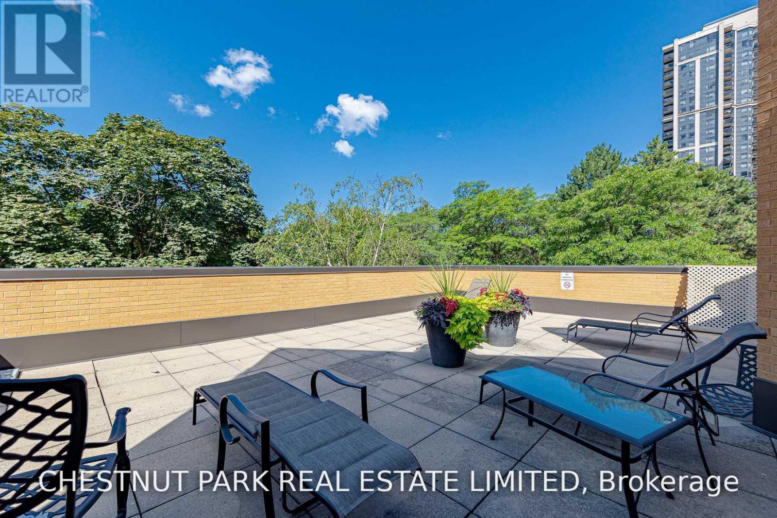 1506 - 131 Beecroft Road Property Photo 32