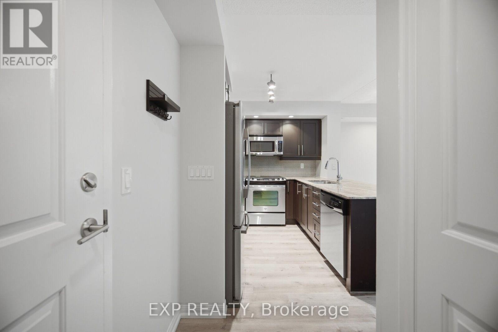 501 - 75 East Liberty Street Property Photo 6