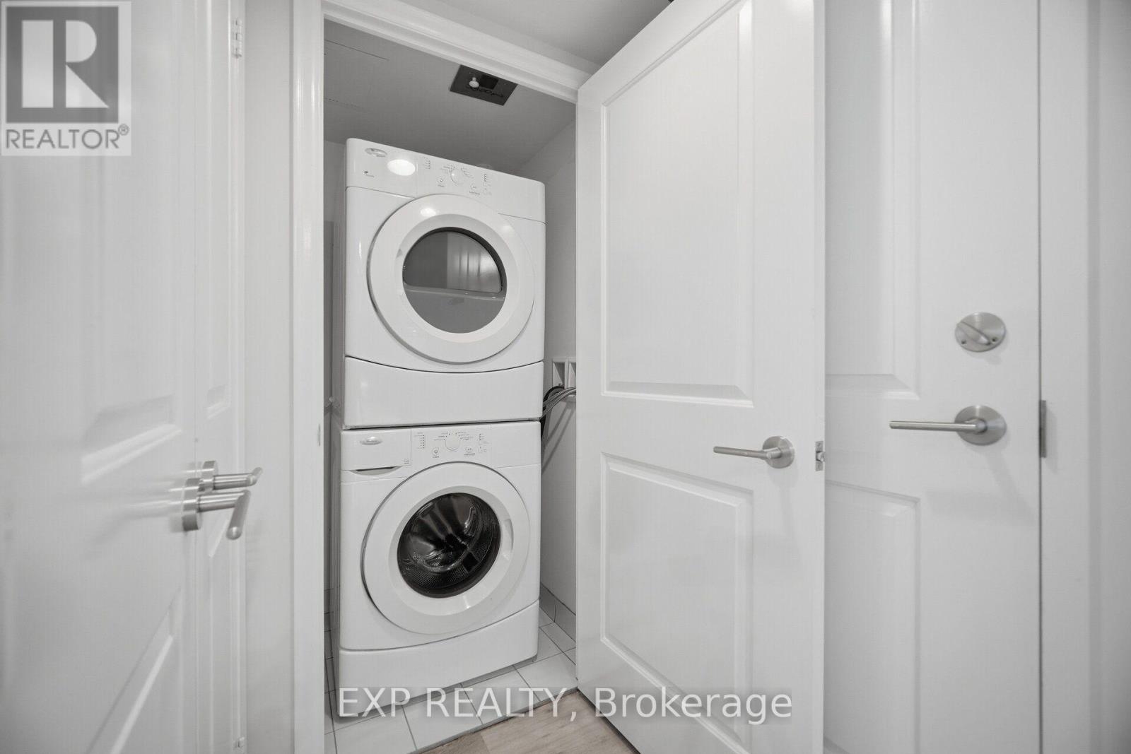 501 - 75 East Liberty Street Property Photo 28