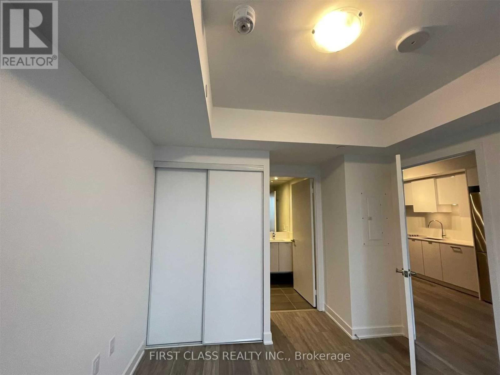 2608 - 195 Redpath Avenue Property Photo 5