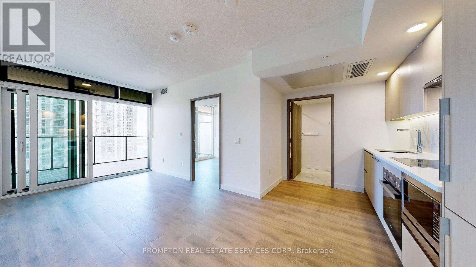 2207 - 1 Concord Cityplace Way Property Photo 12