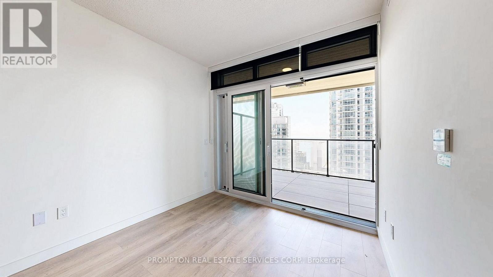 2207 - 1 Concord Cityplace Way Property Photo 15