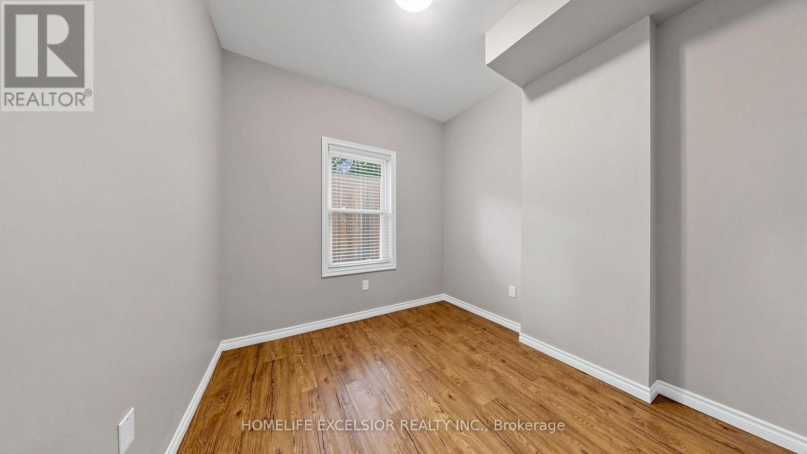 250 Shuter Street Property Photo 7