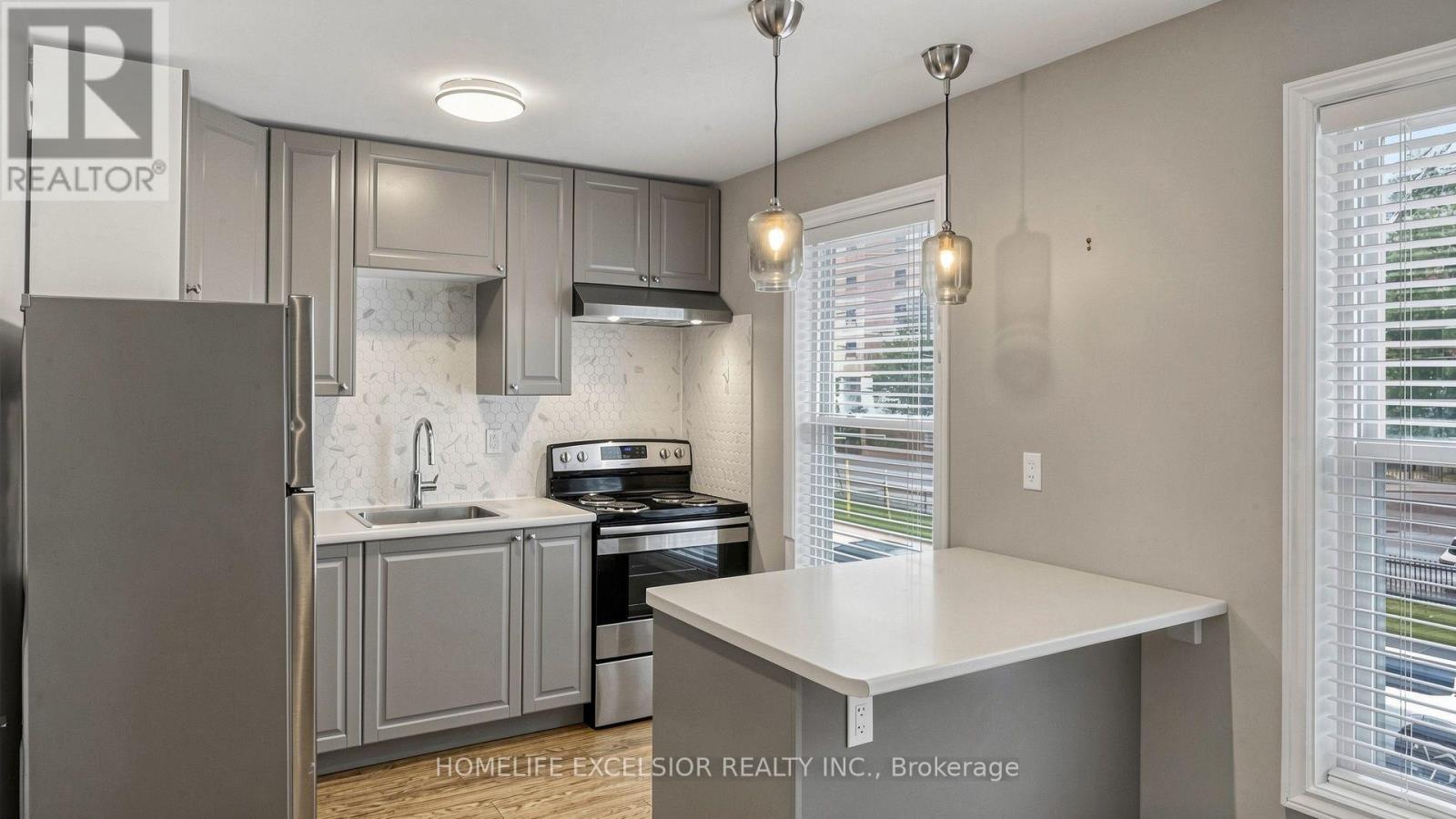 250 Shuter Street Property Photo 23