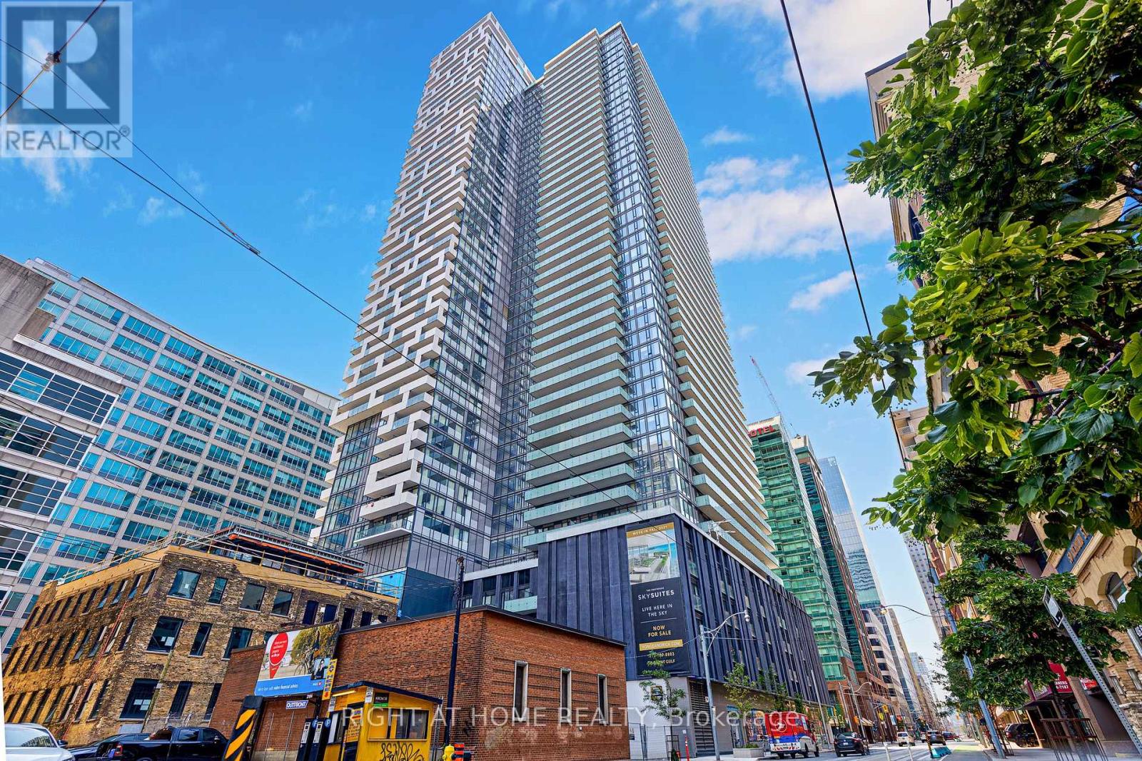 315 - 25 Richmond Street E Photo de la propriété 1