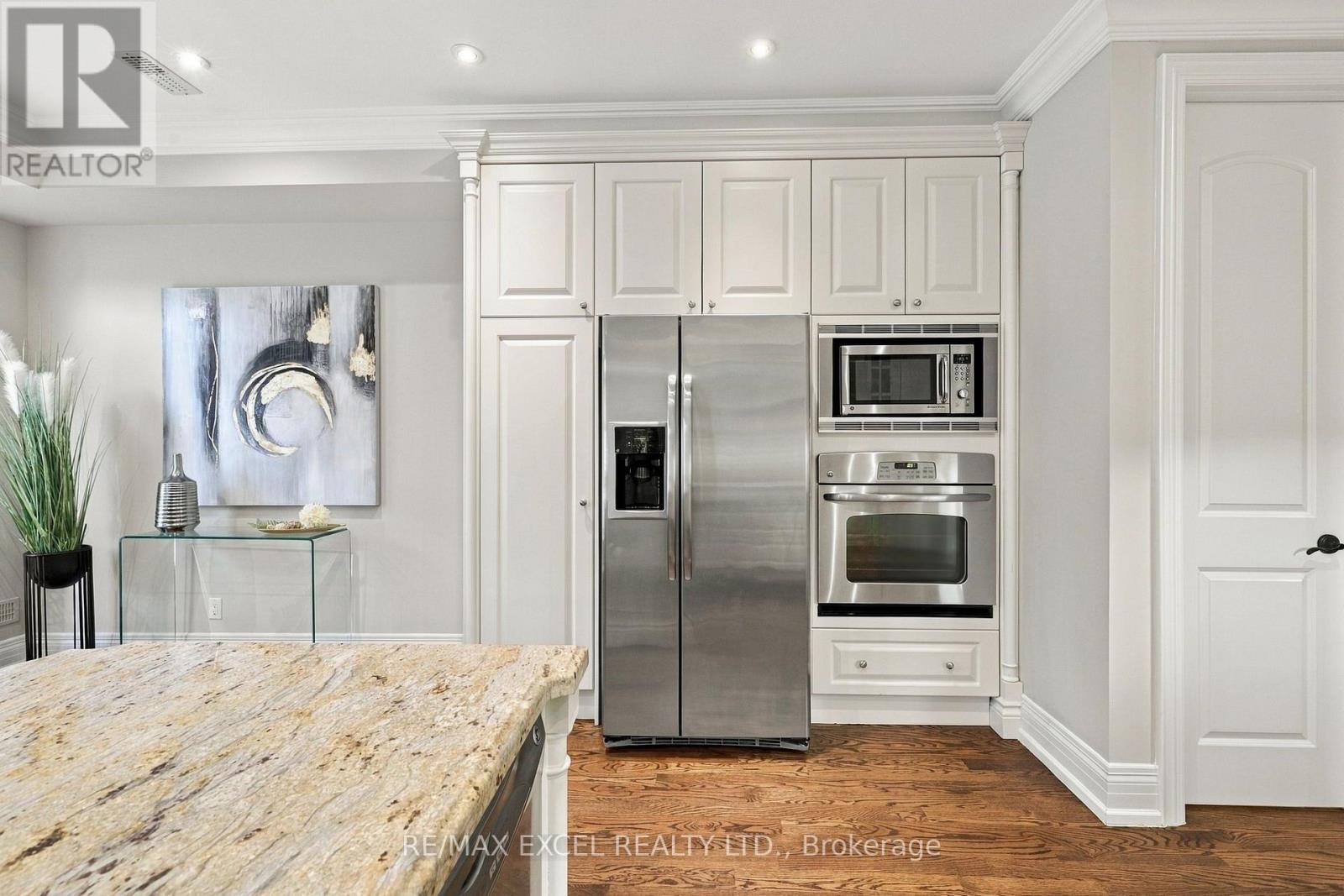 3004 Bayview Avenue Property Photo 12