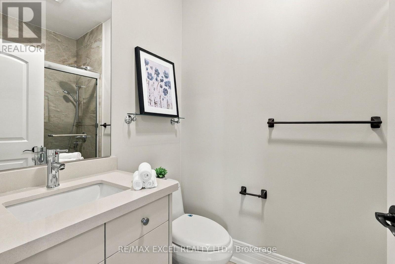 3004 Bayview Avenue Property Photo 32