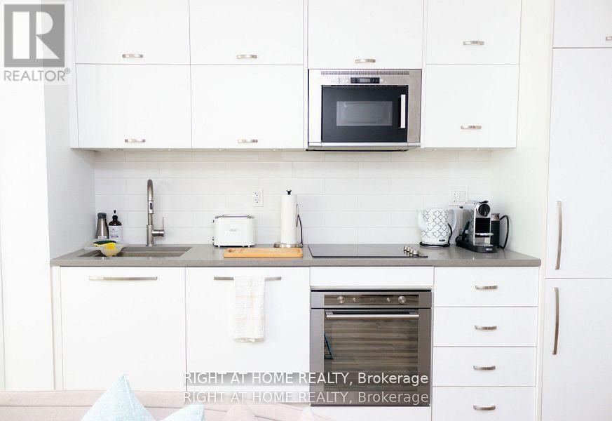 515 - 106 Dovercourt Road Property Photo 9