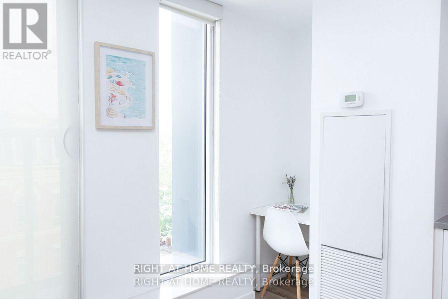 515 - 106 Dovercourt Road Property Photo 17