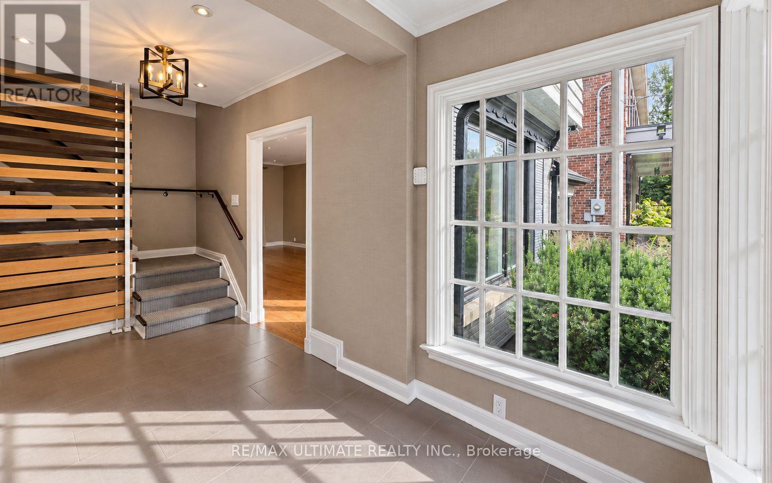10 Noel Avenue Property Photo 2