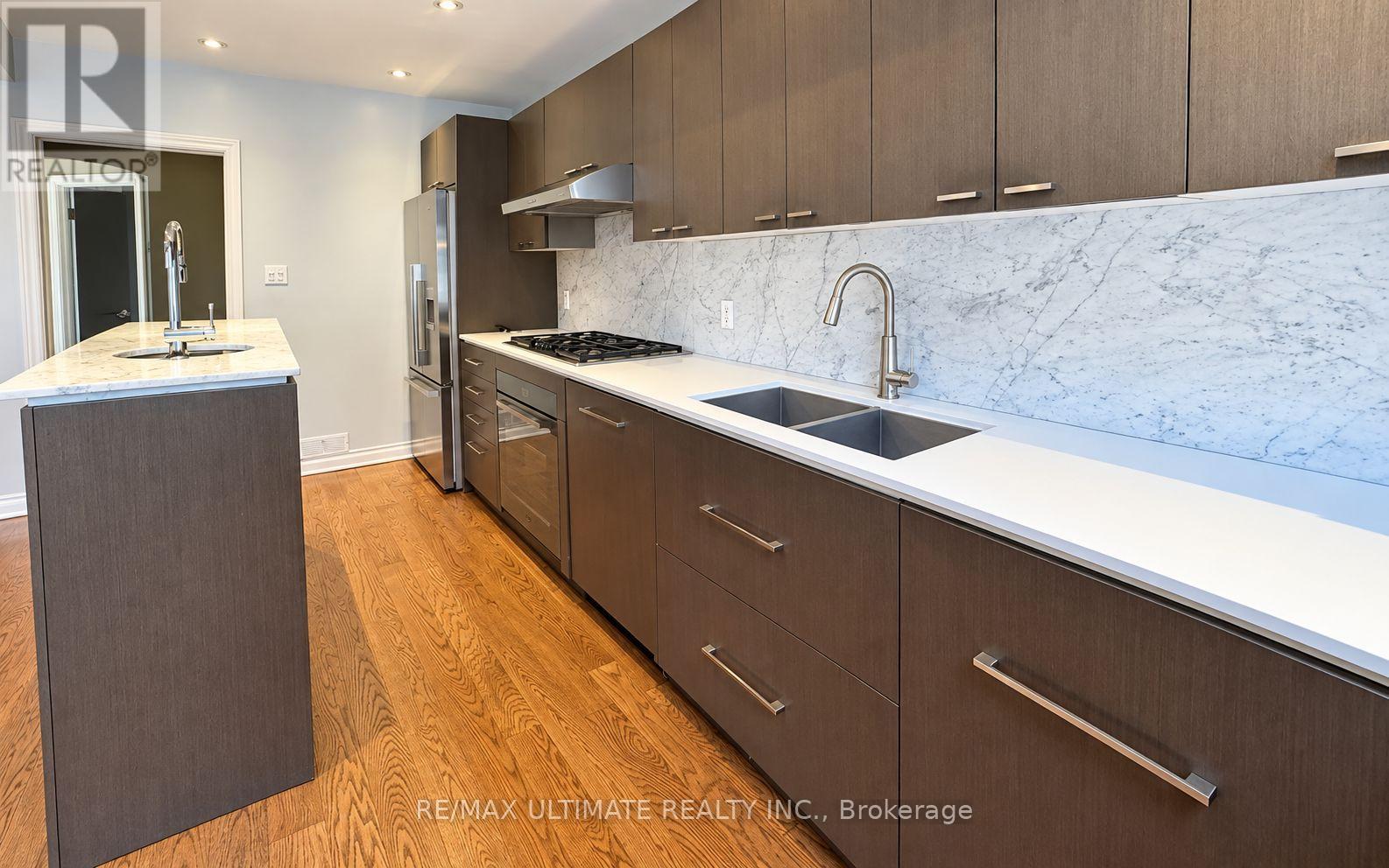10 Noel Avenue Property Photo 5