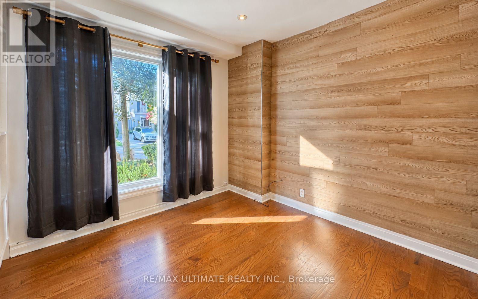 10 Noel Avenue Property Photo 10