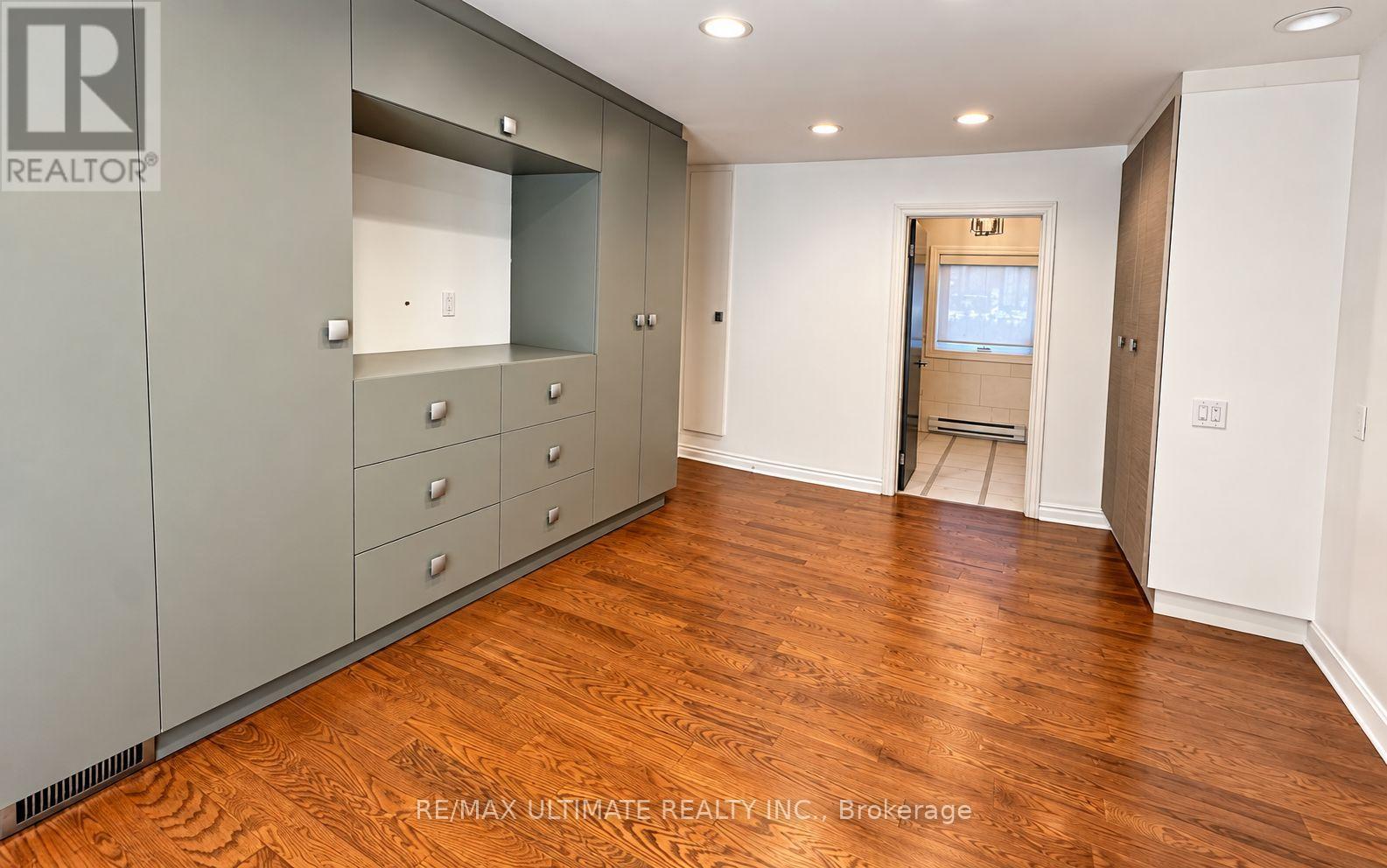 10 Noel Avenue Property Photo 17