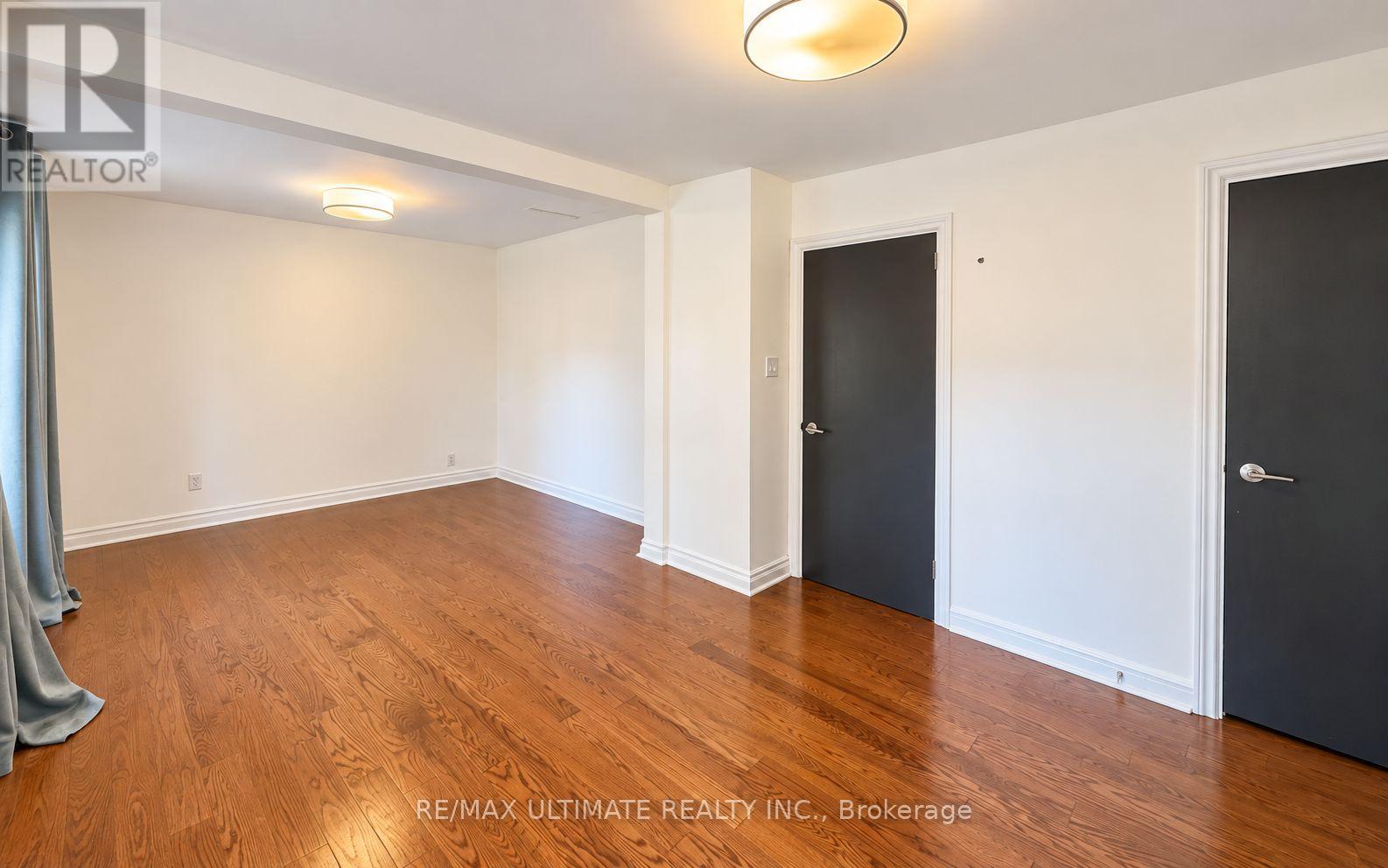 10 Noel Avenue Property Photo 21