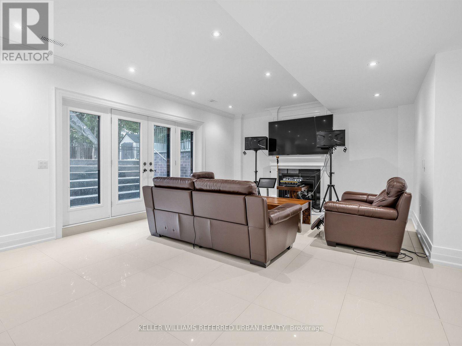 212 Empress Avenue Property Photo 35
