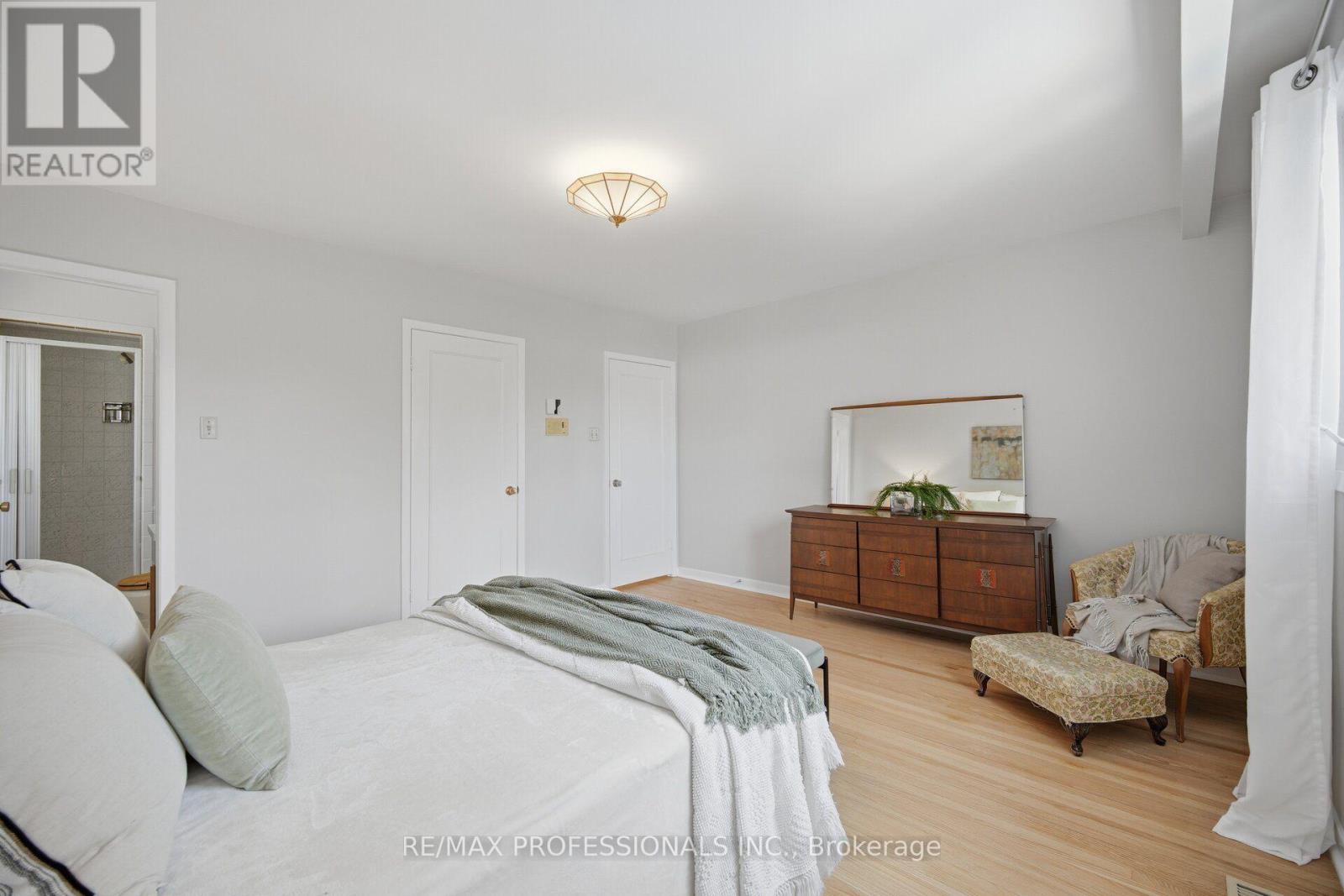 90 Peckham Avenue Property Photo 24