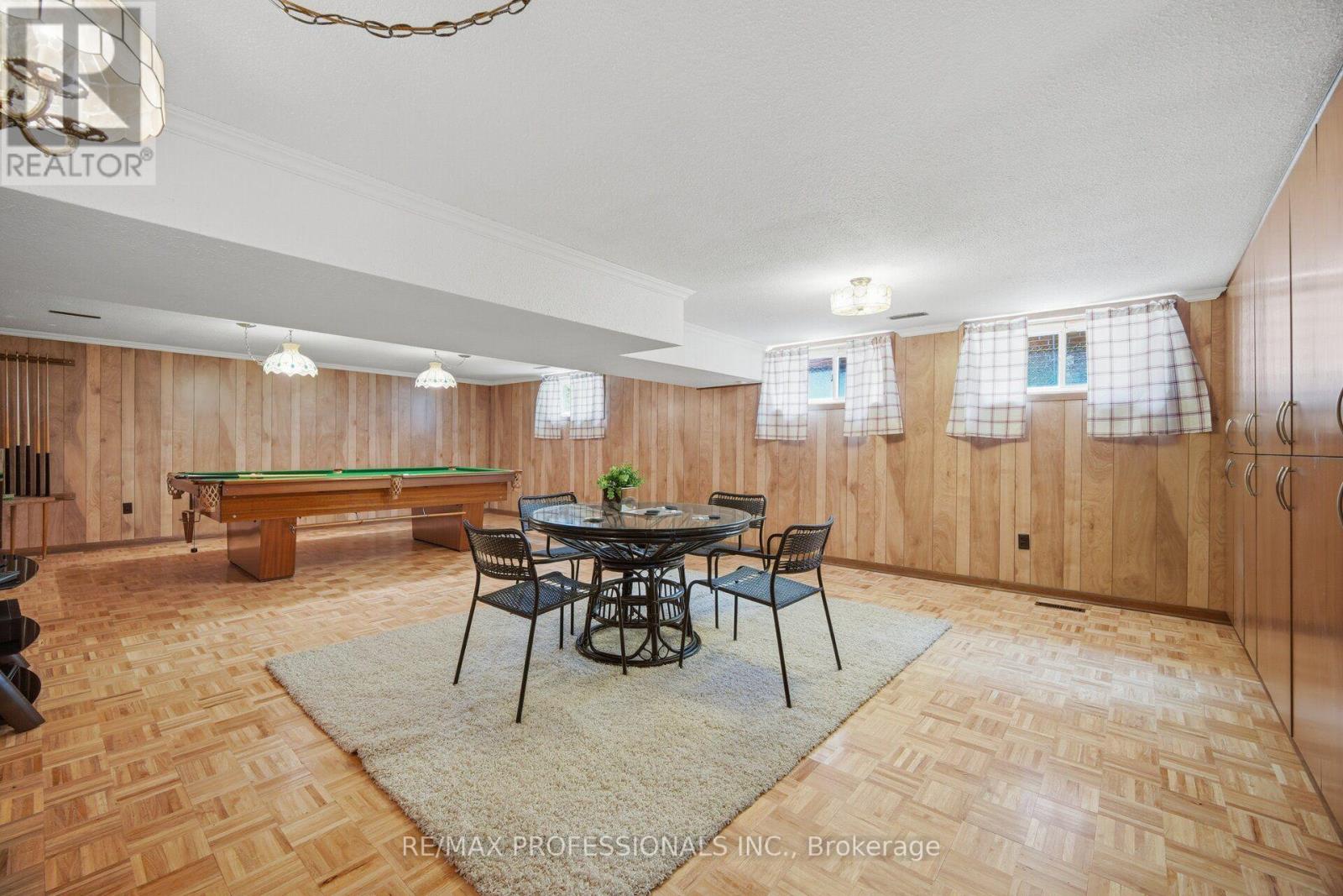 90 Peckham Avenue Property Photo 39