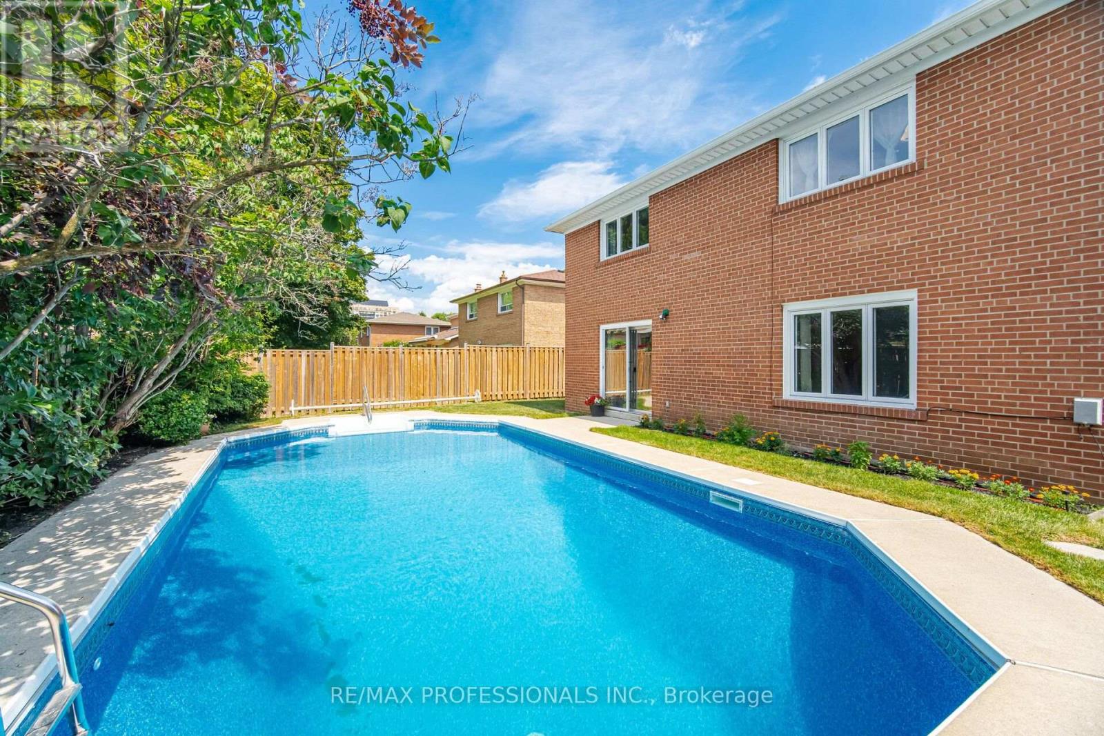 90 Peckham Avenue Property Photo 47