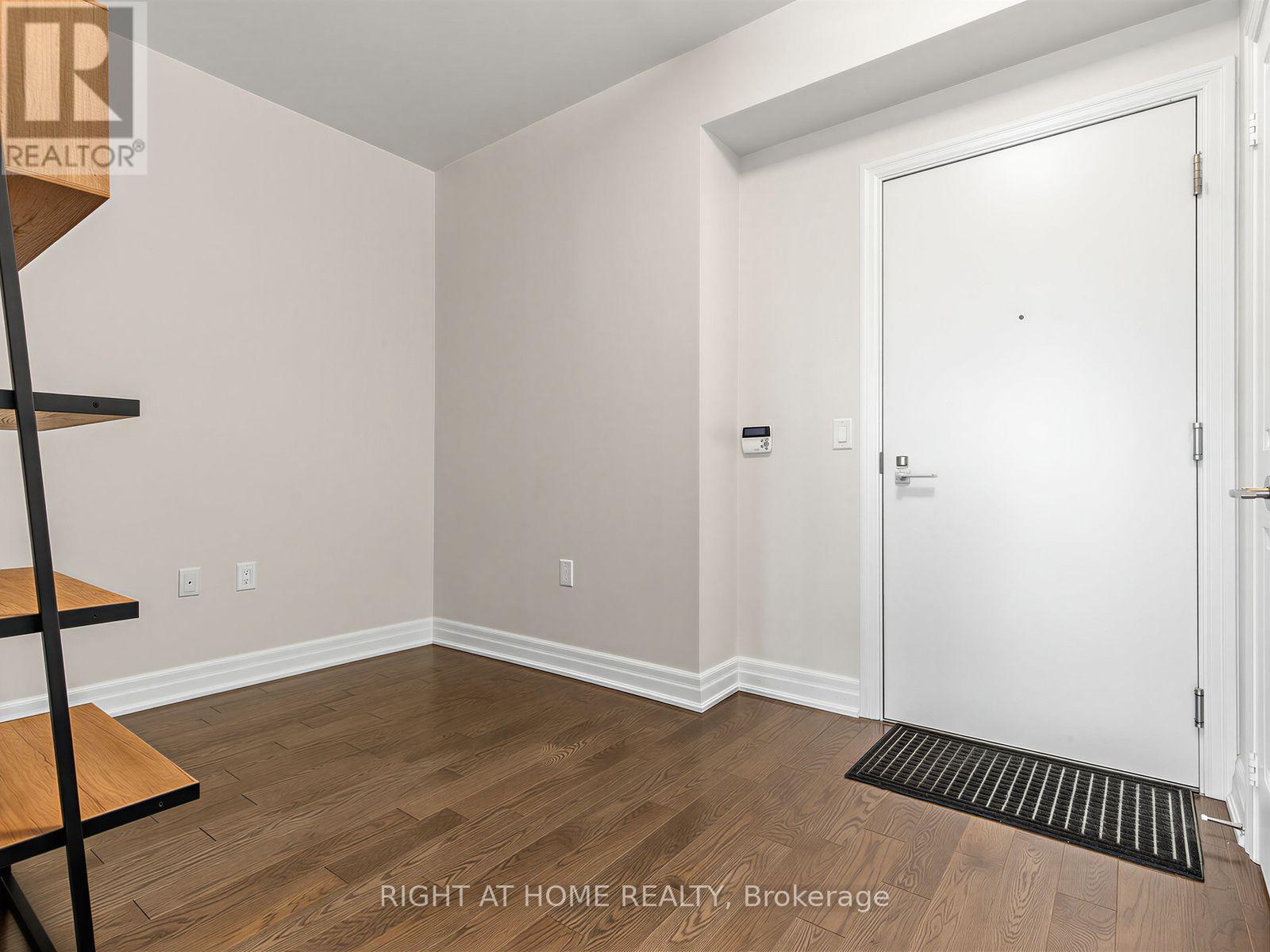 4004 - 8 The Esplanade Property Photo 5