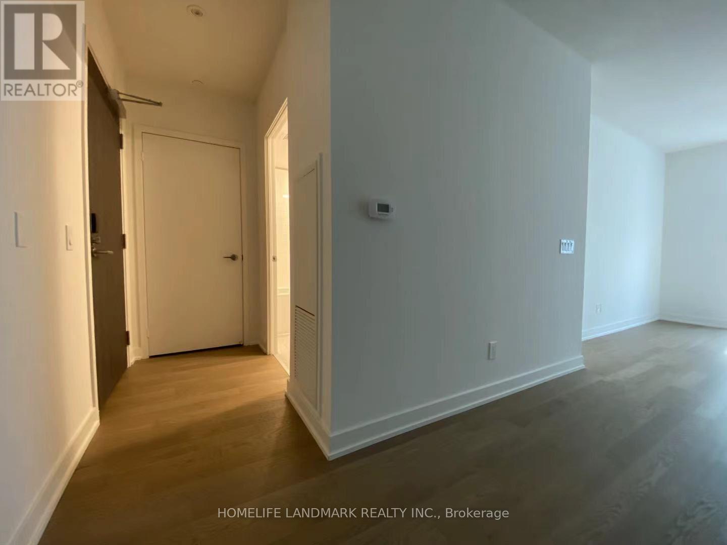 209 - 25 Richmond Street E Property Photo 5