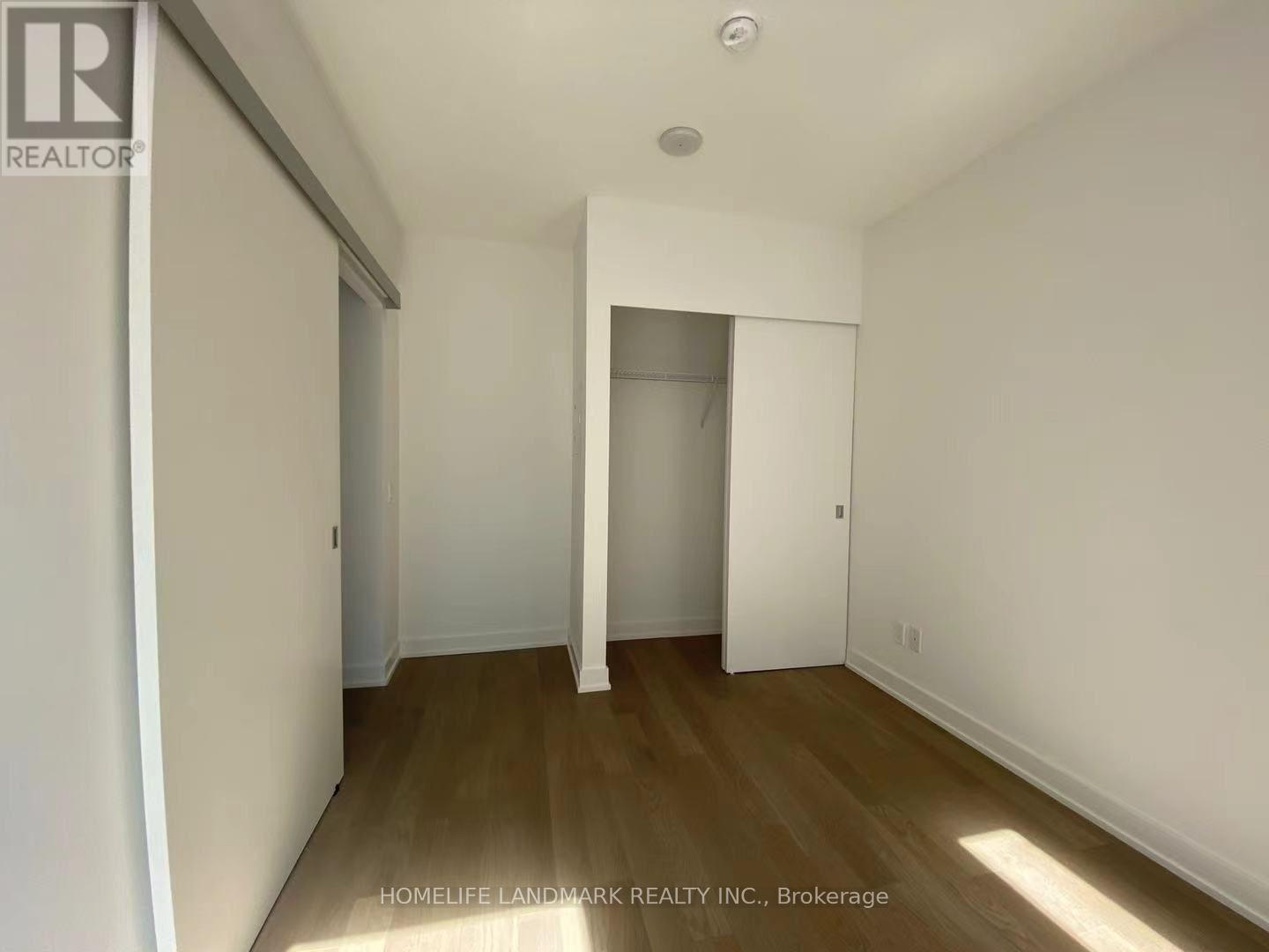 209 - 25 Richmond Street E Property Photo 7