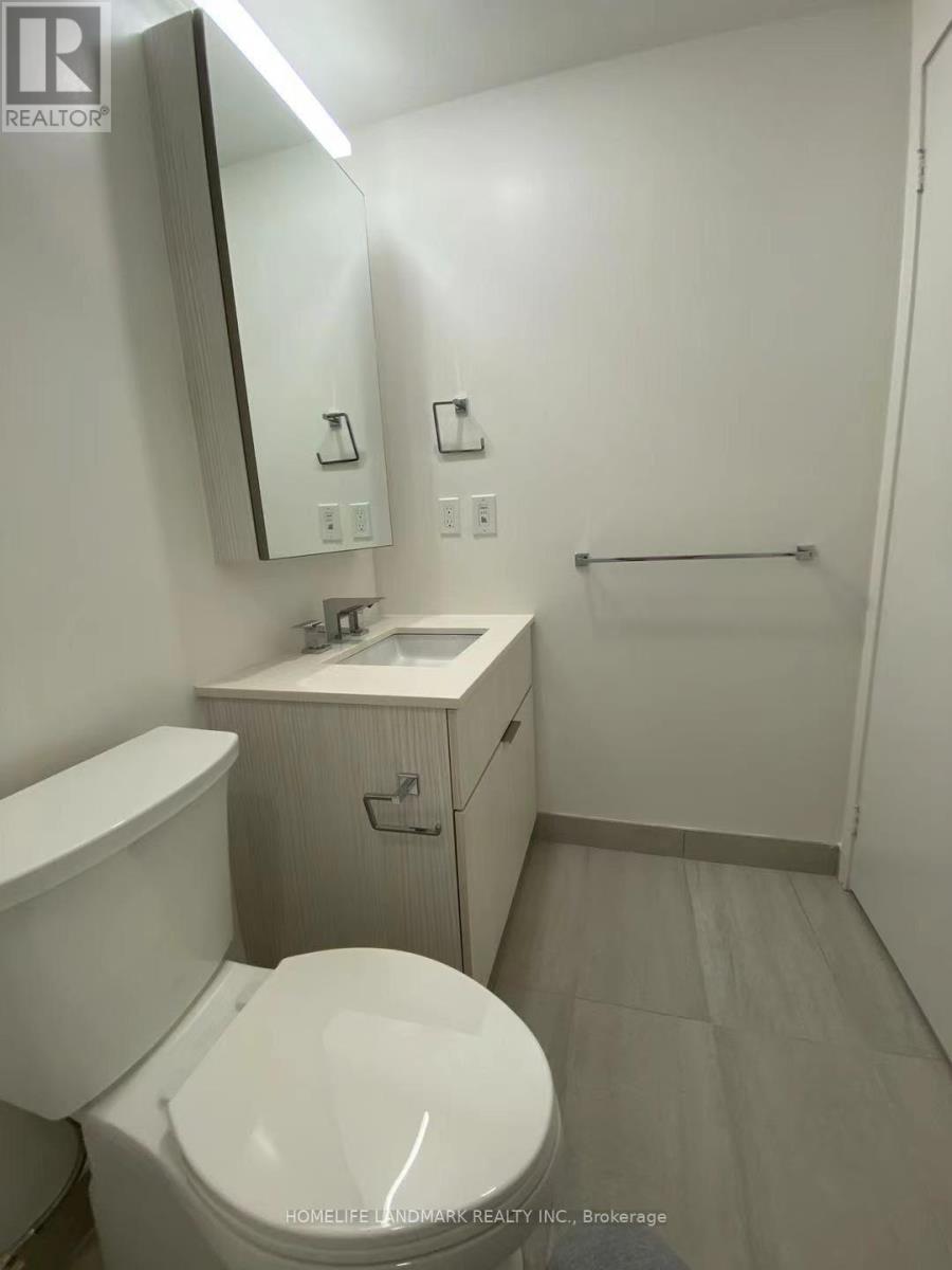 209 - 25 Richmond Street E Property Photo 10
