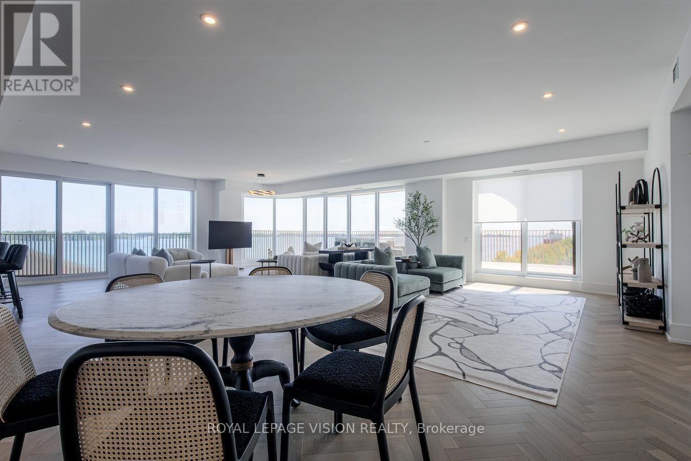512 - 155 Merchants' Wharf Property Photo 7