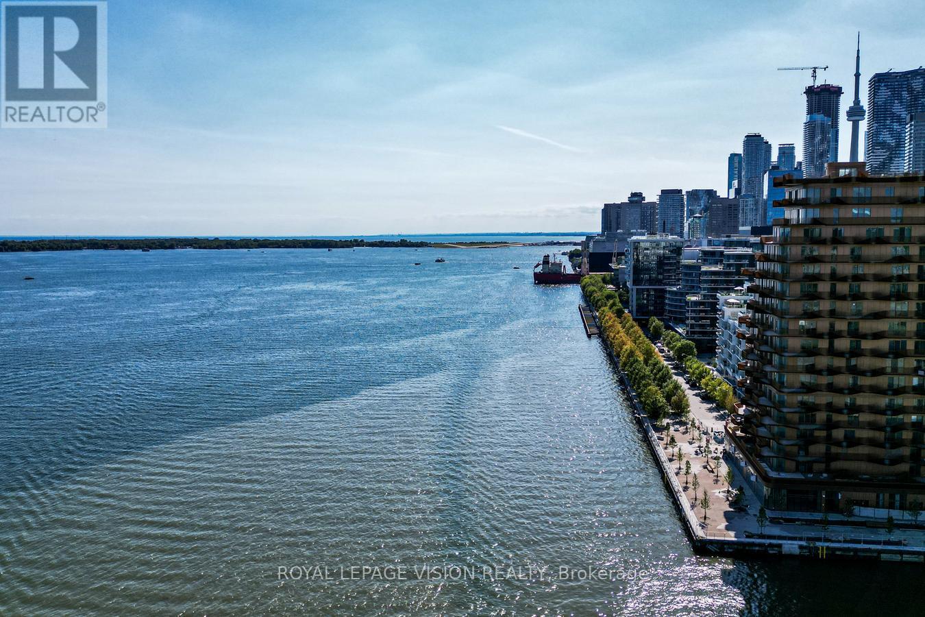 512 - 155 Merchants' Wharf Property Photo 15