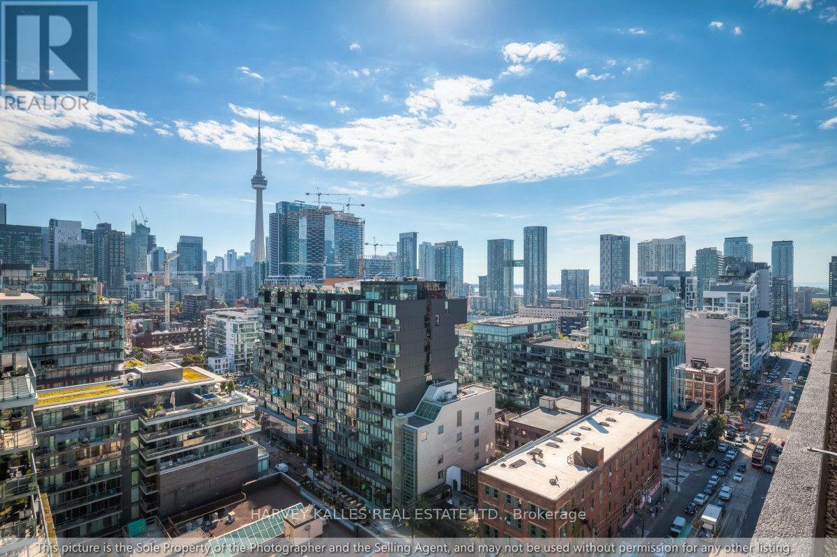608 - 700 King Street W Property Photo 17