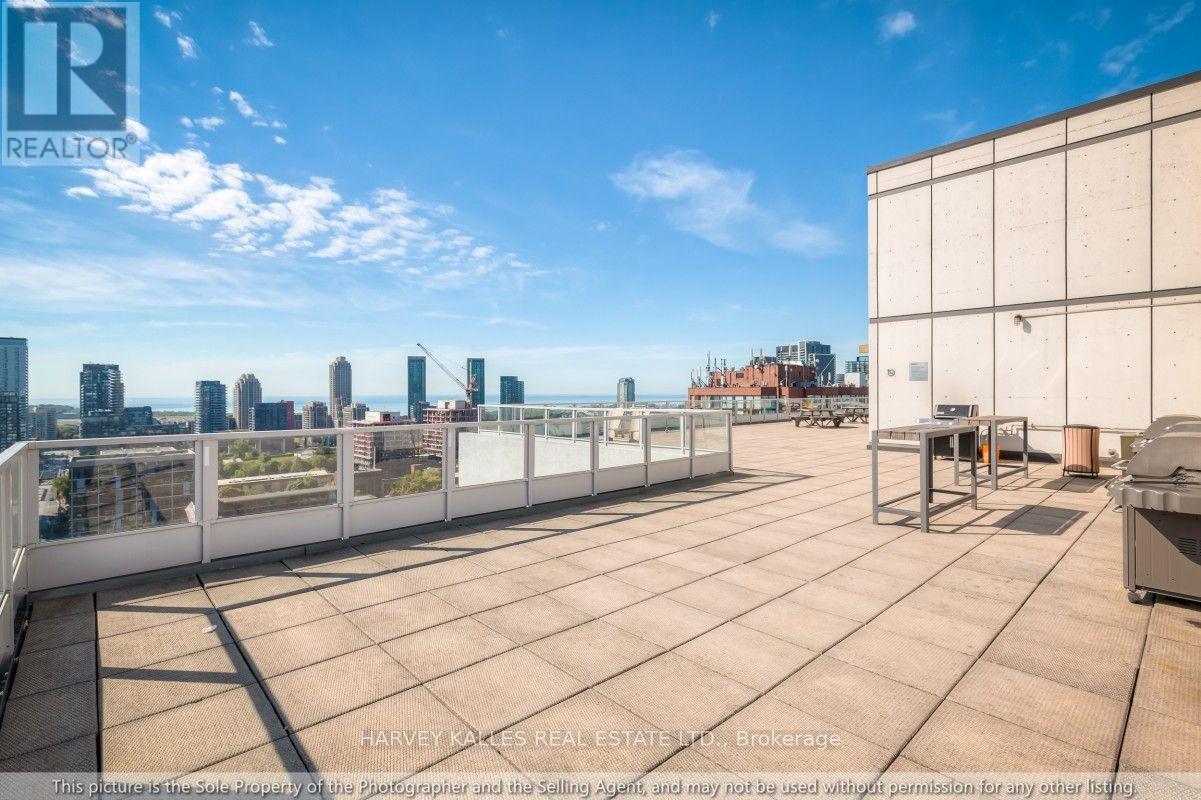608 - 700 King Street W Property Photo 18