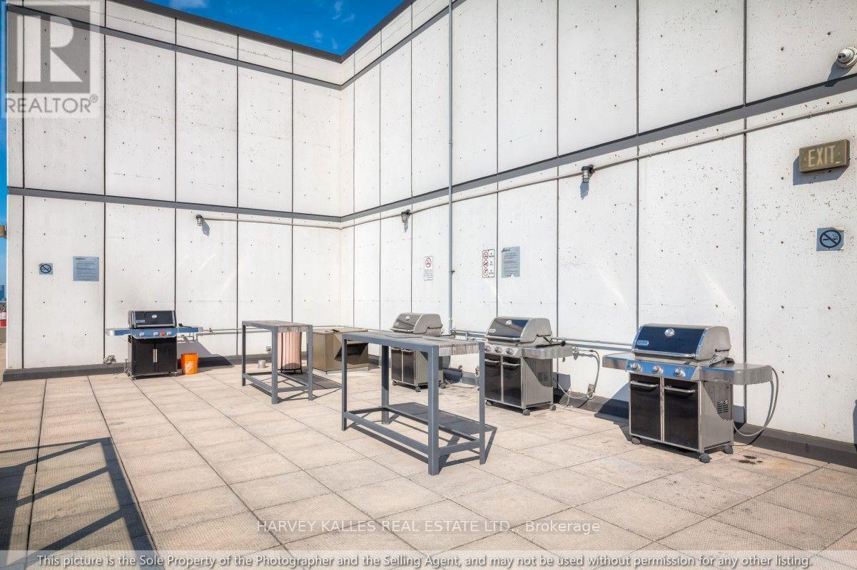 608 - 700 King Street W Property Photo 19