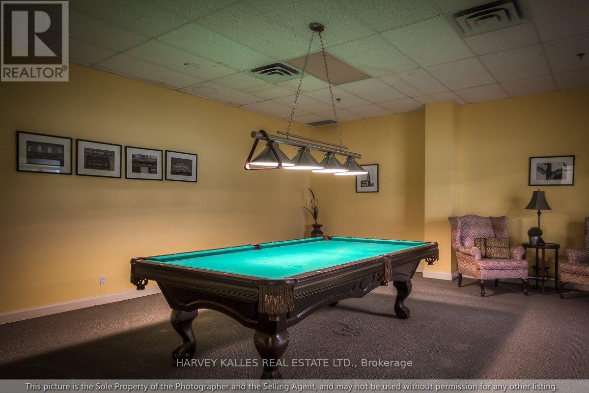 608 - 700 King Street W Property Photo 24