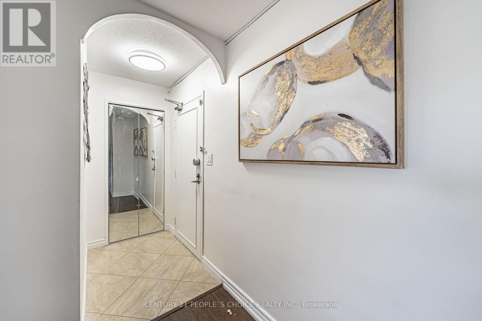 809 - 10 Edgecliffe Golfway Property Photo 8
