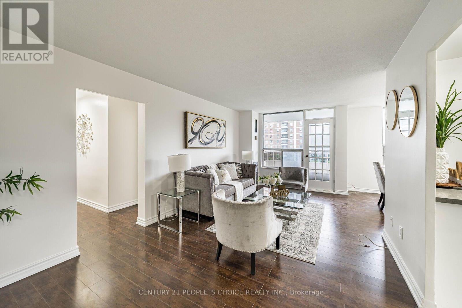 809 - 10 Edgecliffe Golfway Property Photo 9