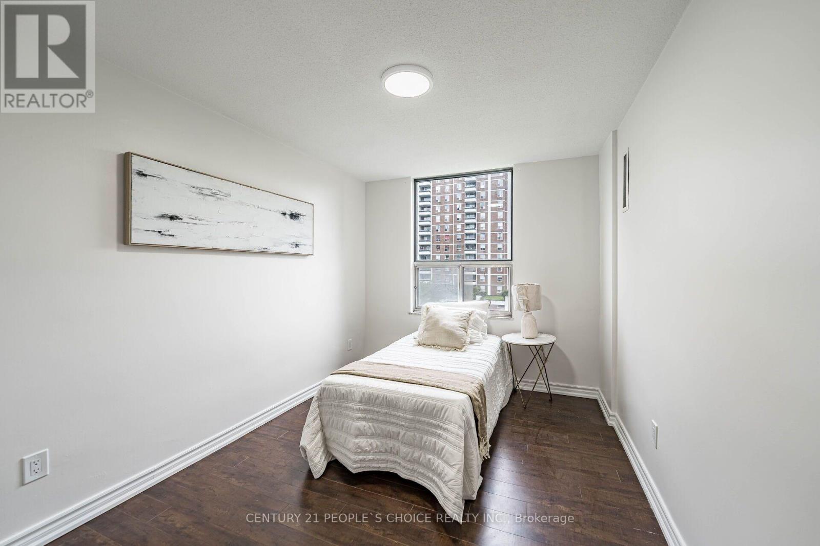 809 - 10 Edgecliffe Golfway Property Photo 23