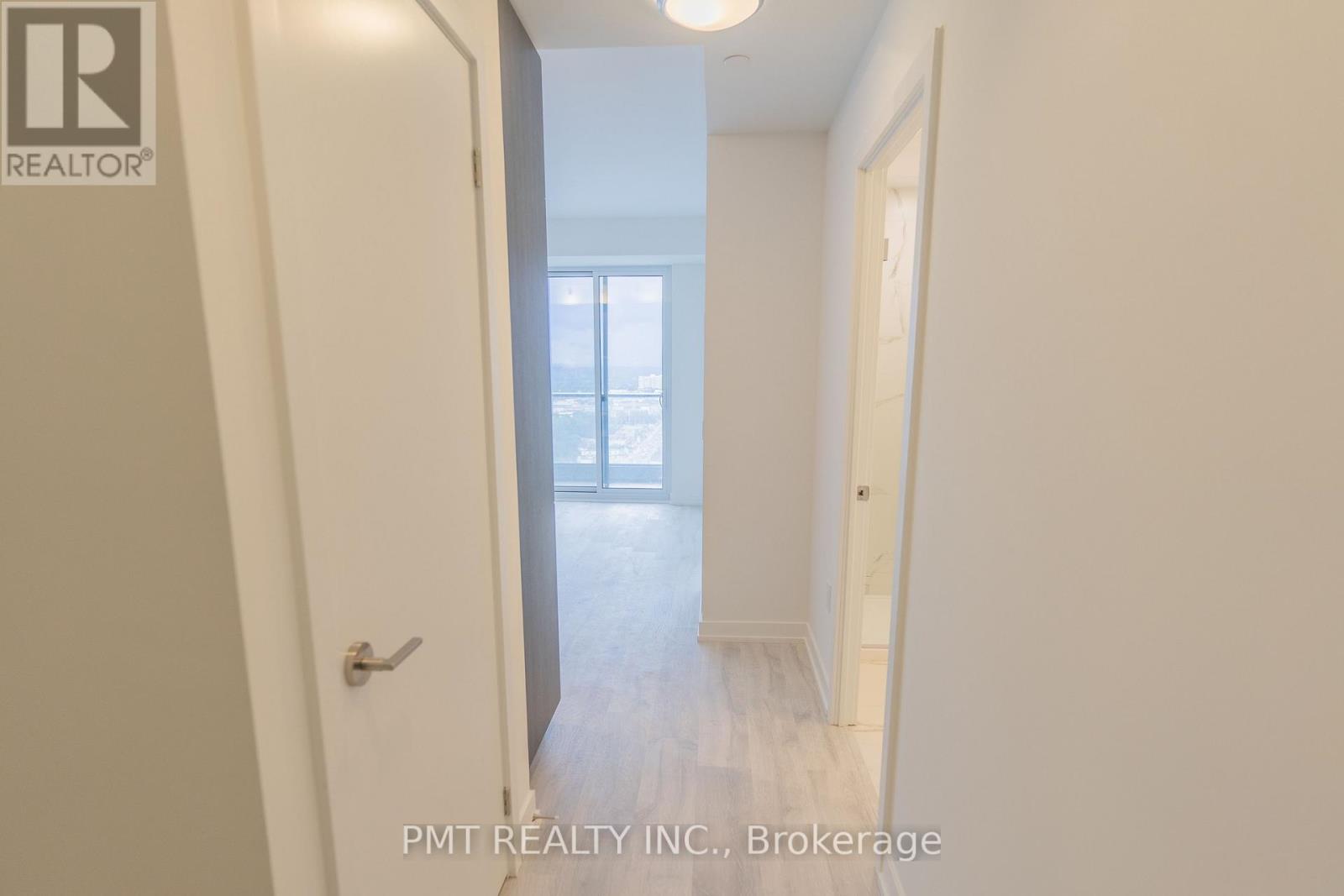 N2610 - 7 Golden Lion Heights Property Photo 10