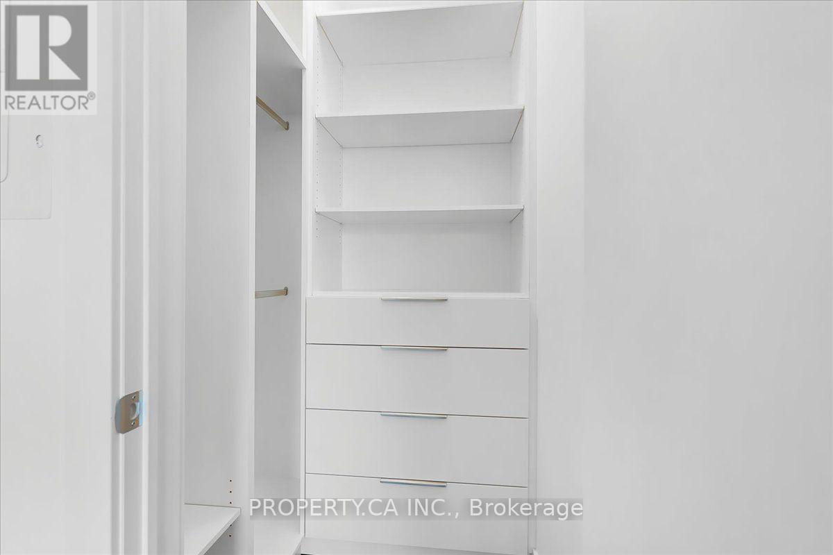 2204 - 181 Bedford Road Property Photo 15