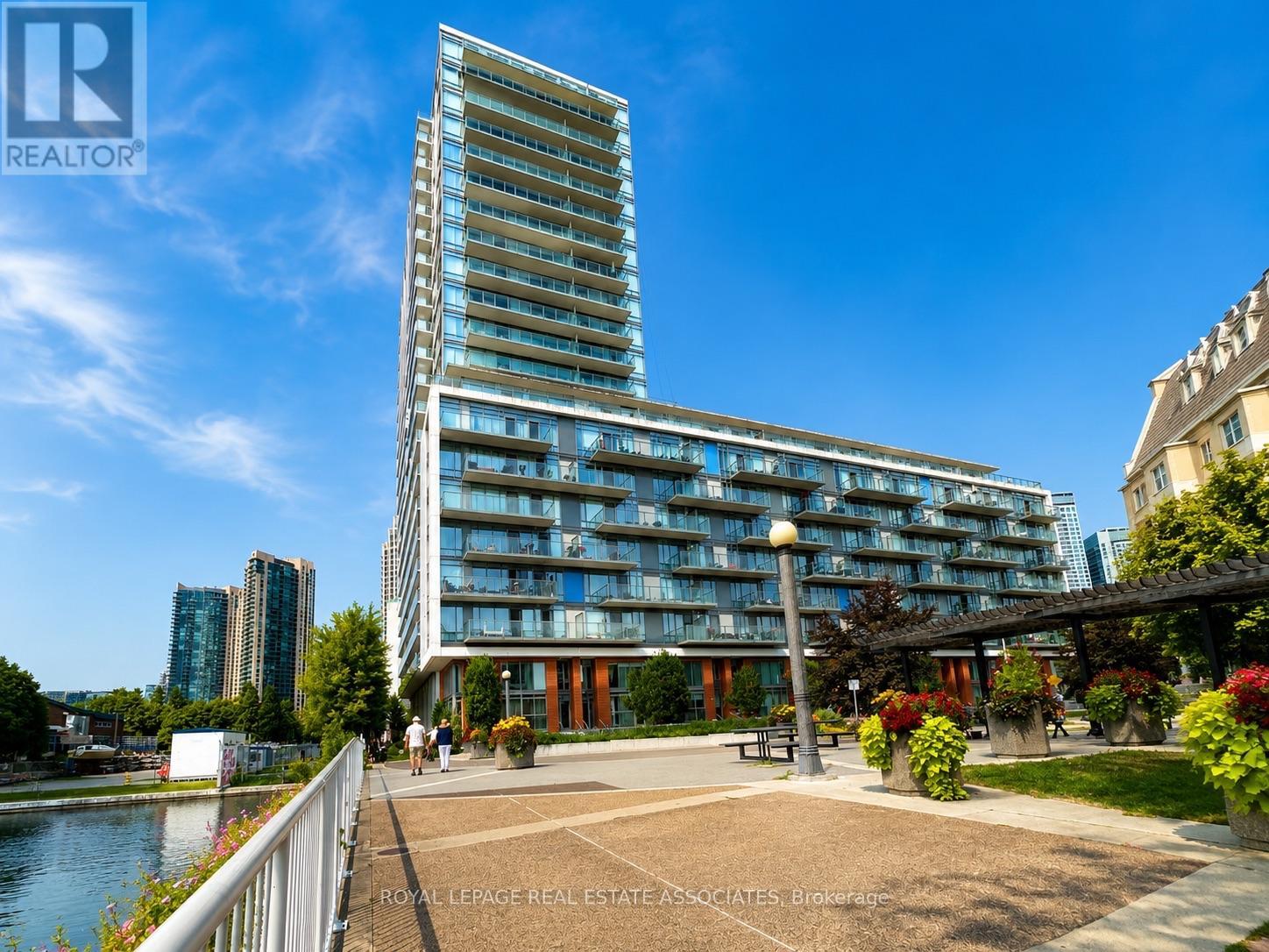 1002 - 90 Stadium Road Property Photo 4