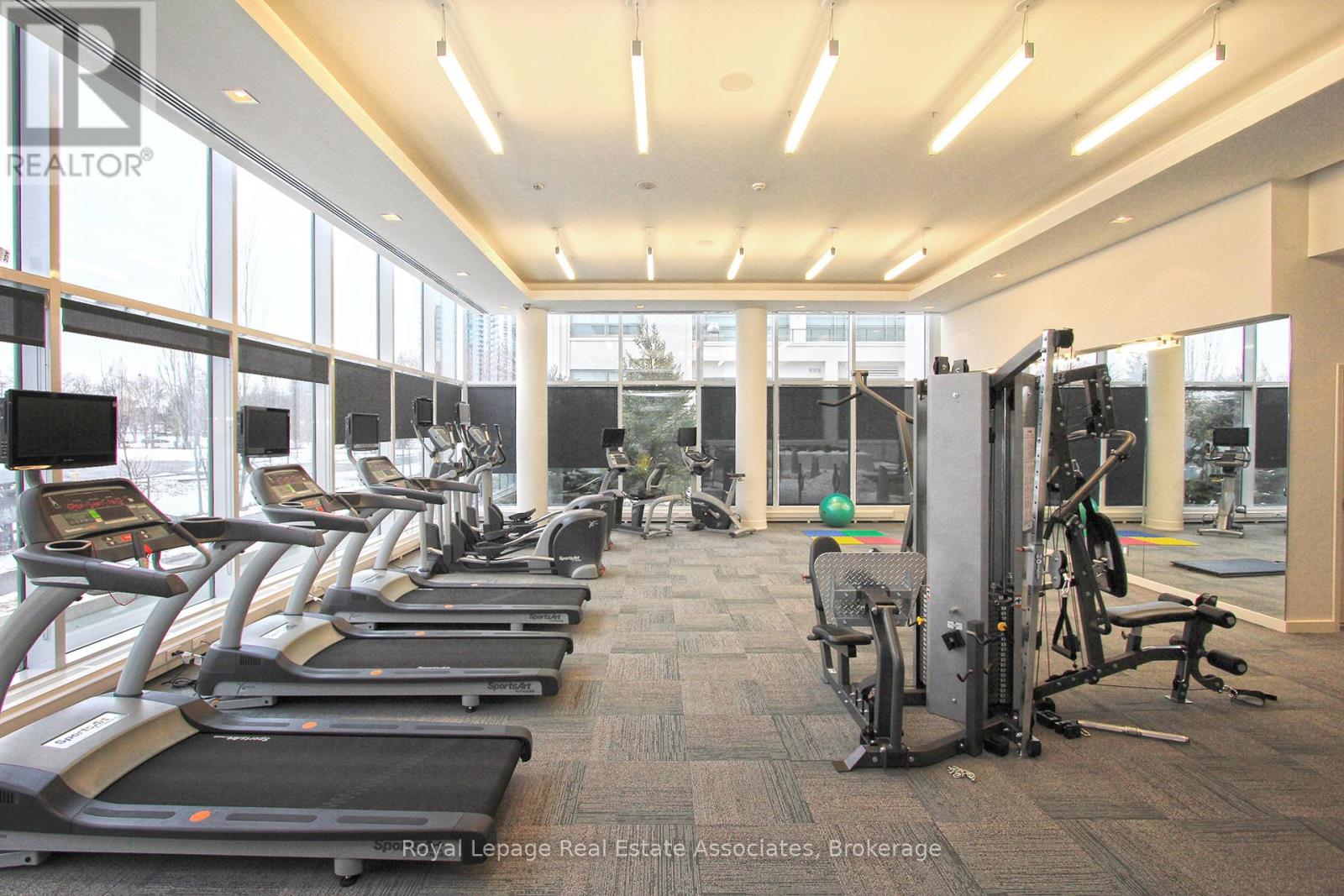 1002 - 90 Stadium Road Property Photo 41