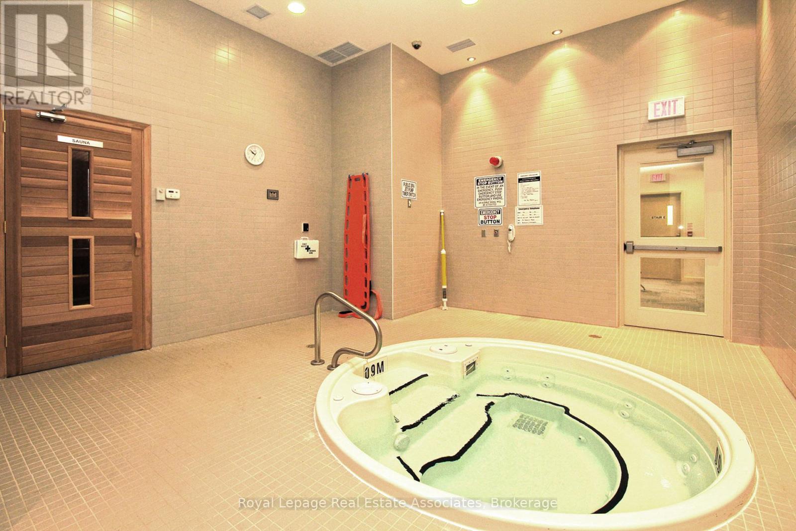 1002 - 90 Stadium Road Property Photo 42