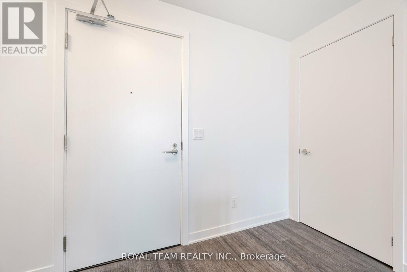 1107 - 185 Alberta Avenue Property Photo 5