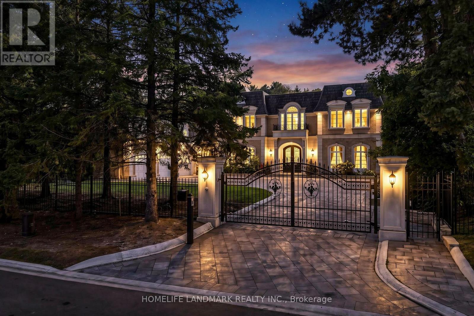 25 The Bridle Path Property Photo 1
