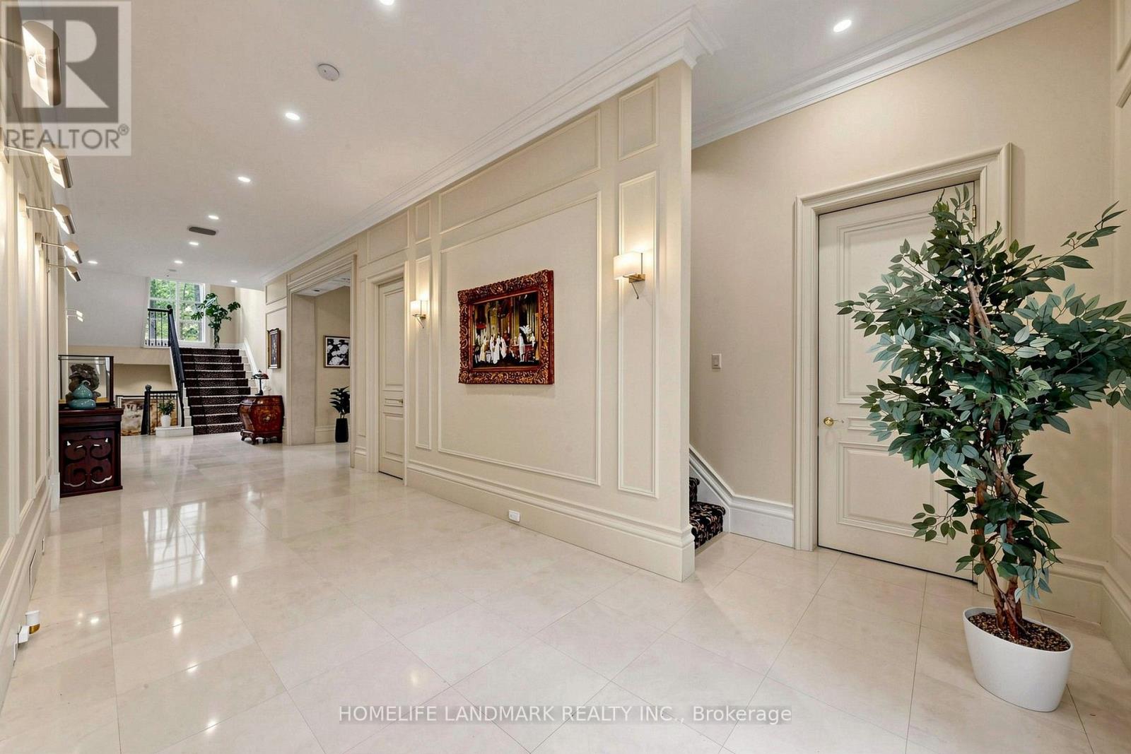 25 The Bridle Path Property Photo 11