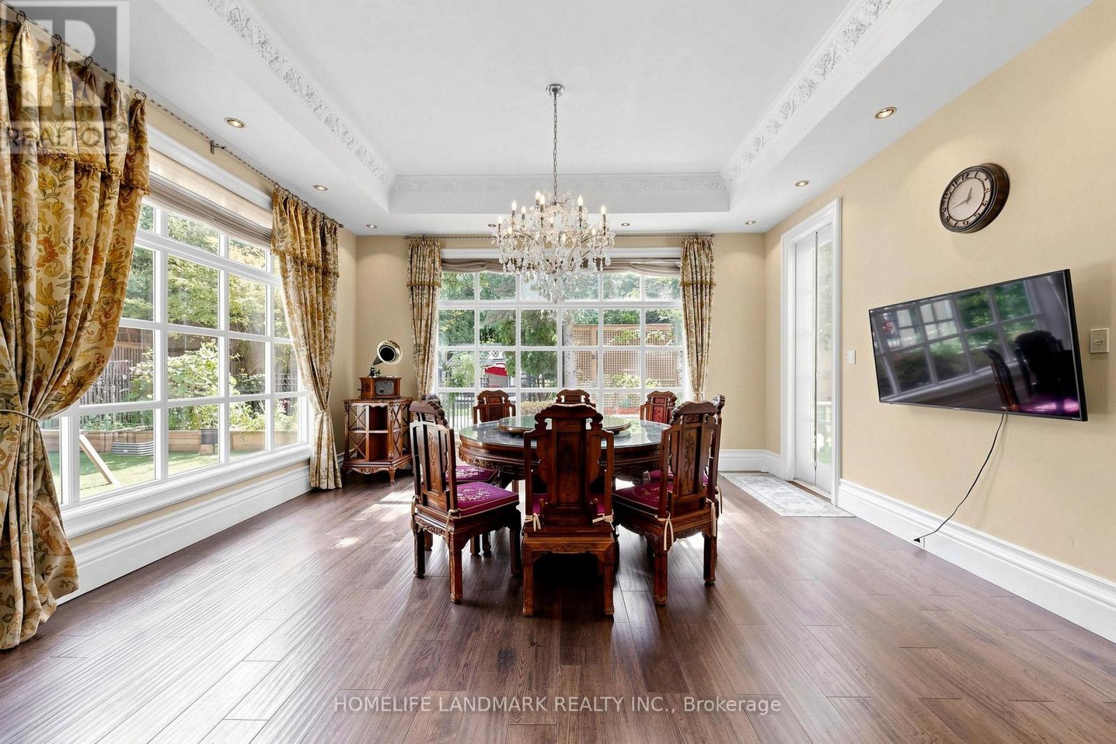 25 The Bridle Path Property Photo 13