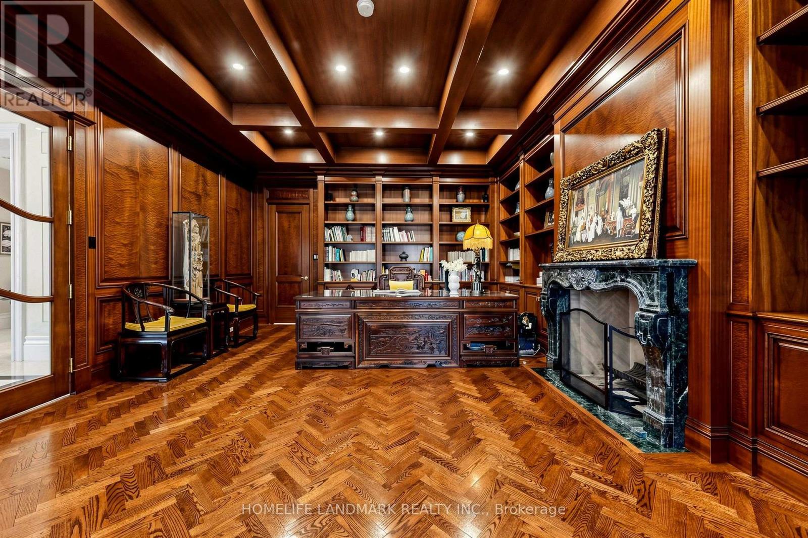 25 The Bridle Path Property Photo 16