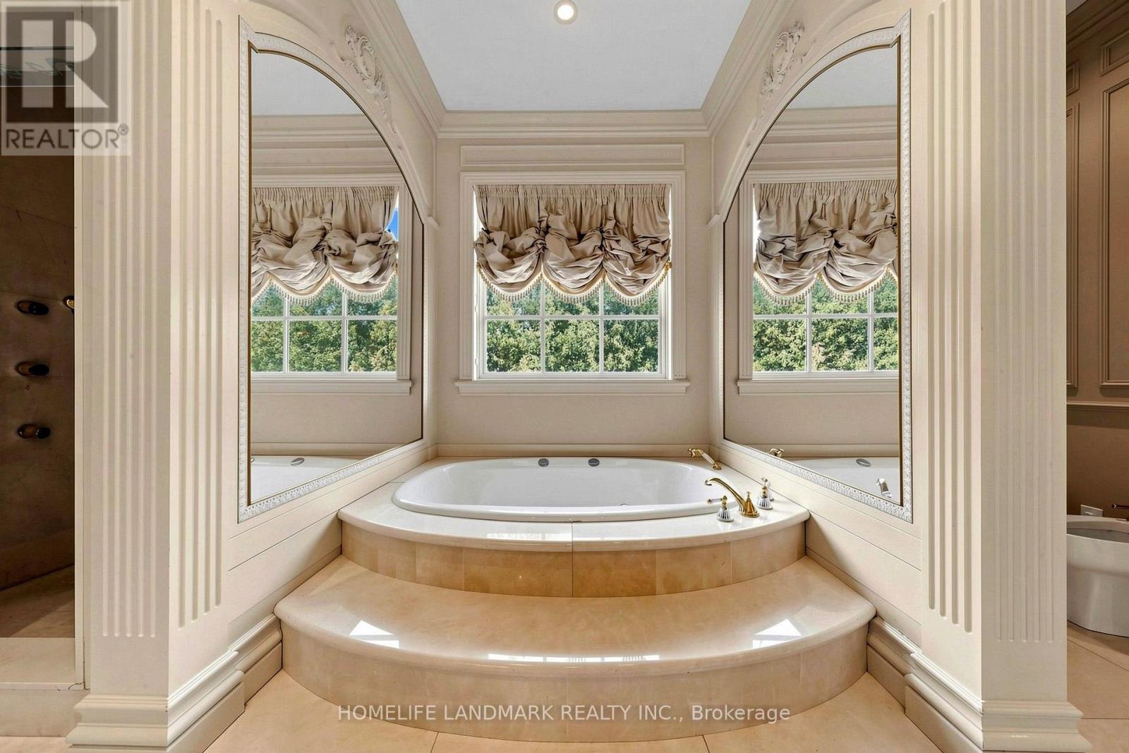 25 The Bridle Path Property Photo 22